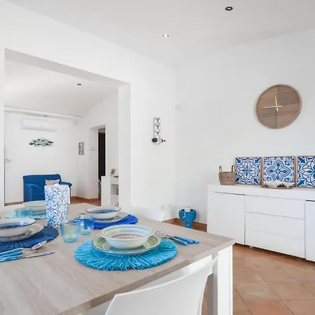 2 Bedroom Amazing In Triscina